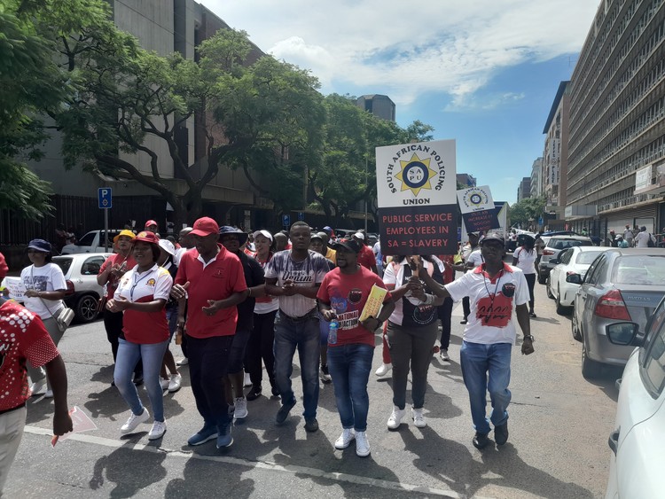 hundreds-of-public-service-workers-down-tools-in-defiance-of-court